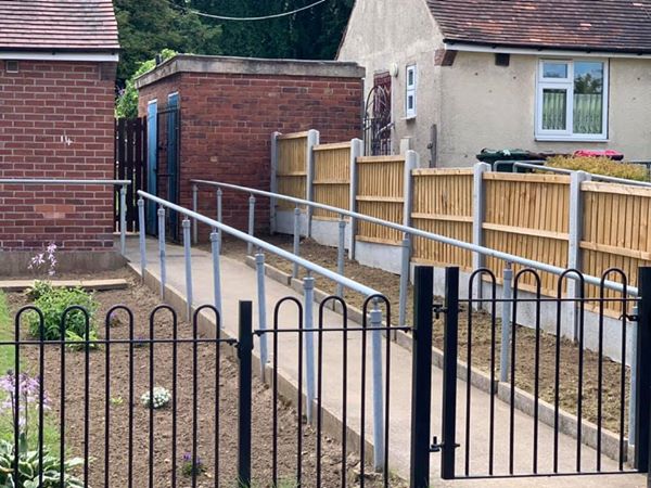 busmaster gardening image