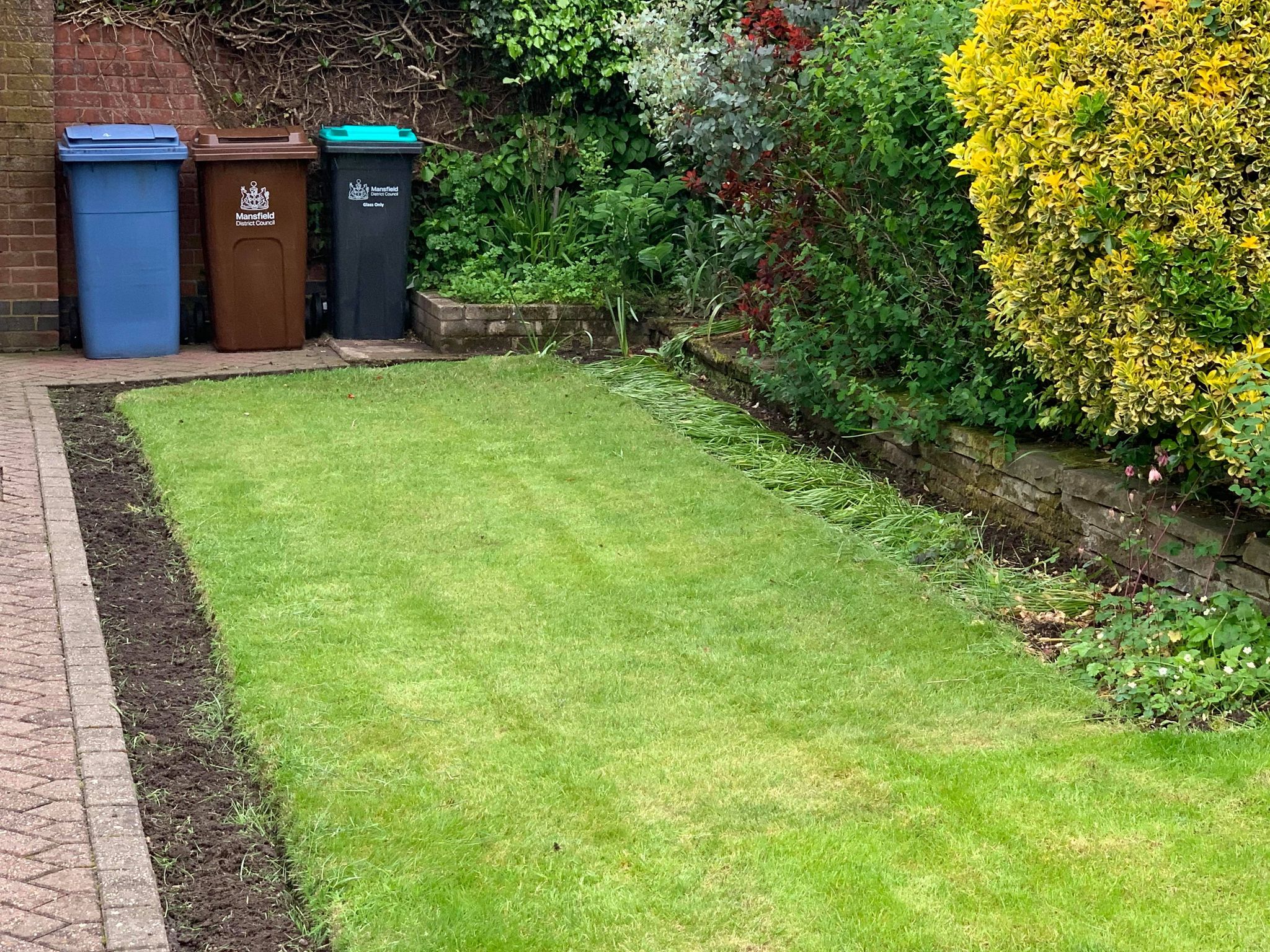 busmaster gardening image