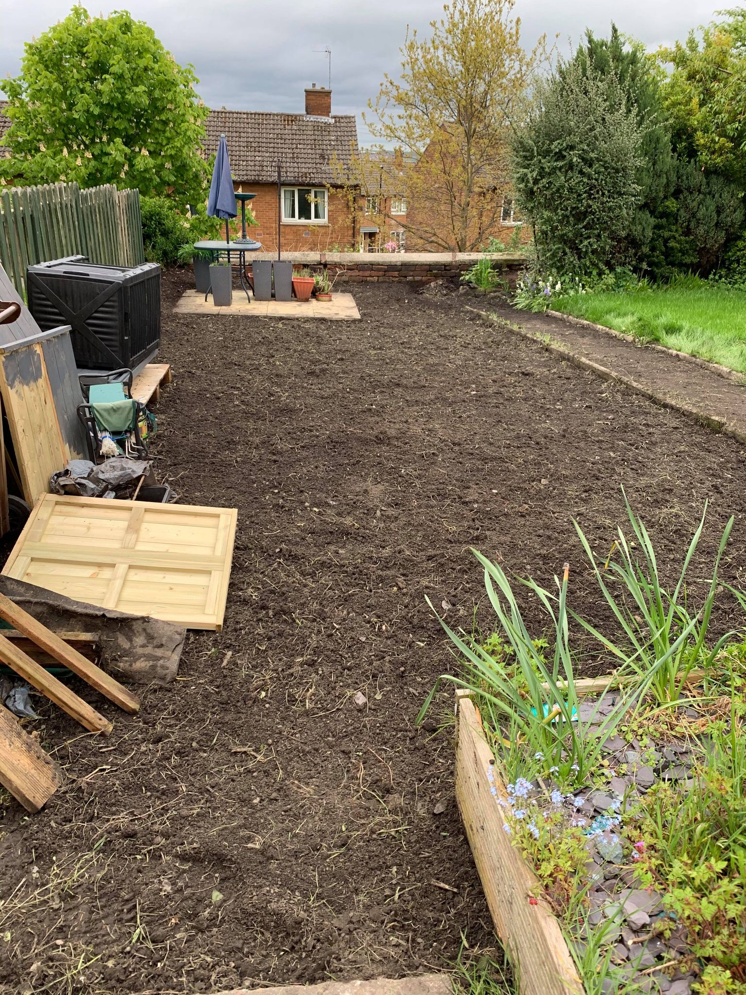 busmaster gardening image